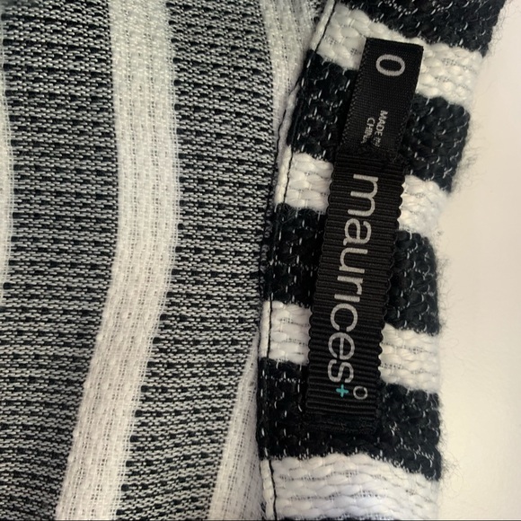 Black & white striped jacket - Picture 9 of 11